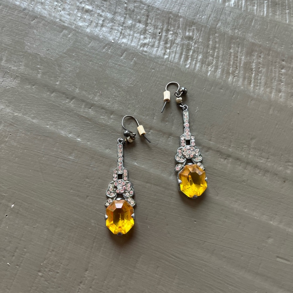 Stunning art deco drop earring yellow emerald cut stone rhinestone 1920s